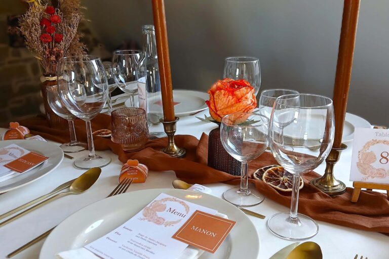 Un jolie décoration bohème pour cette table de mariage à Rennes